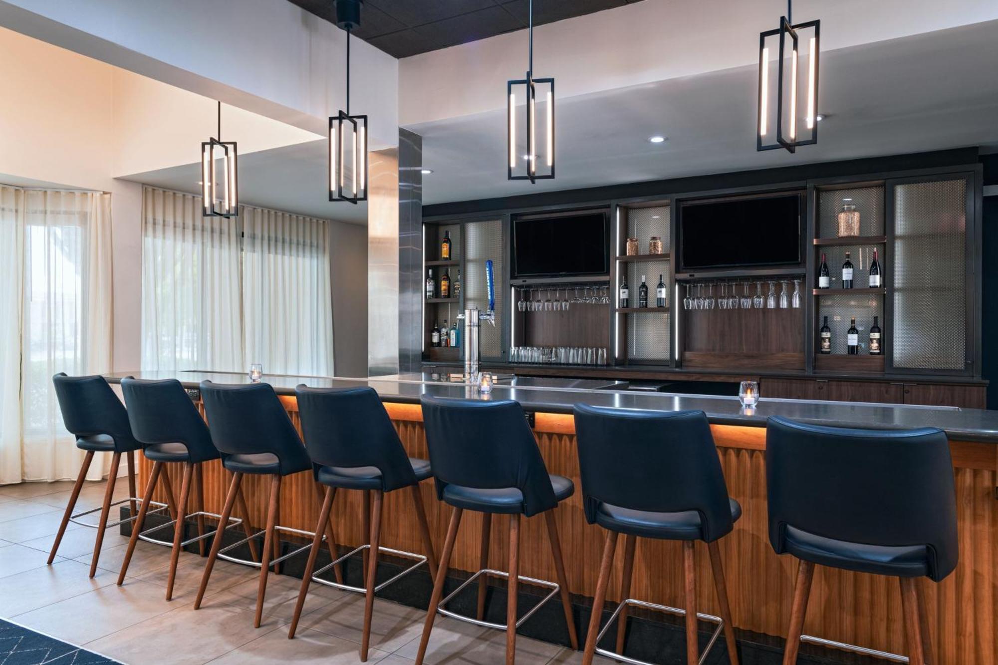 Courtyard By Marriott San Antonio Airport Exterior foto
